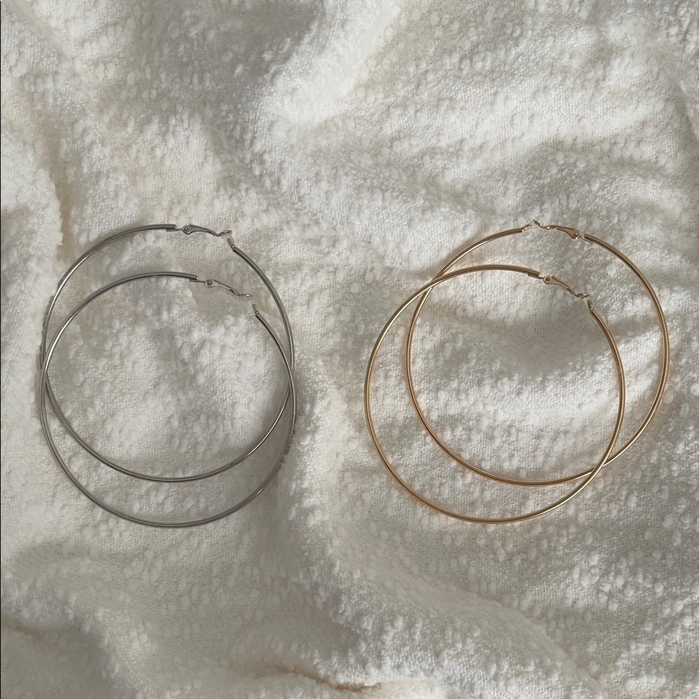 ‼️FINAL SALE‼️ Clip On Elegant 1 pair Silver & 1 pair Gold Big Hoop Earrings